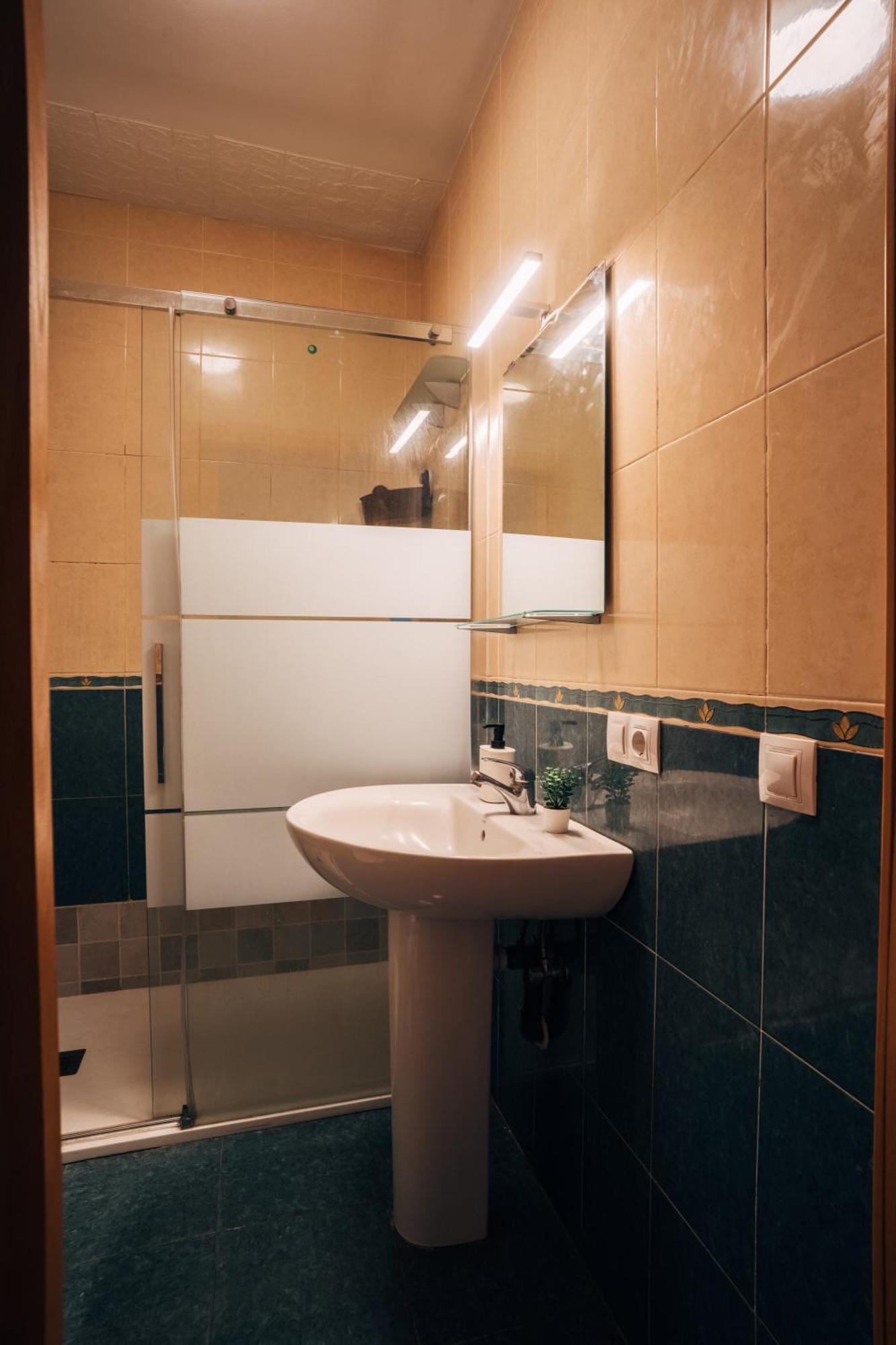 알메리아 Atp San Cristobal A 5 Minutos De Puerta Purchena - Alcazaba - Catedral - Wifi Gratis! 빌라 외부 사진